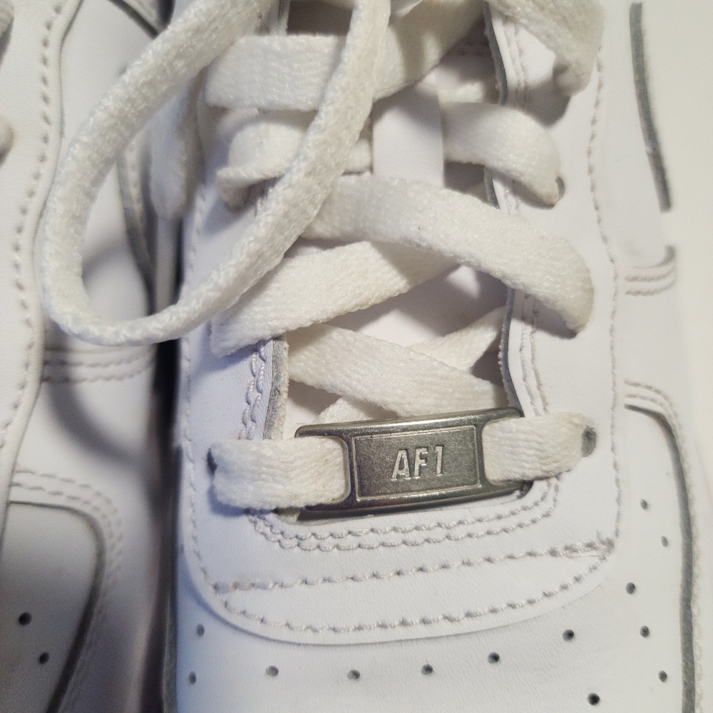 Nike Air Force 1 Low Casual White Shoes, Y7 Women 8.5 Men 7 - Picture 6 of 12